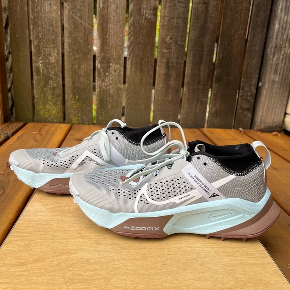 Nike Wm’s ZoomX Zegama Trail Running Shoes #DH0625-005 Light Smoke Grey Sz 6.5 - Picture 2 of 16
